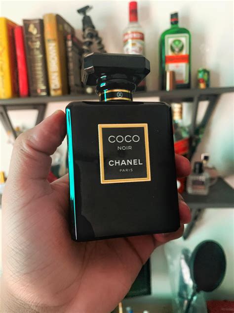 chanel coco noir perfume review.